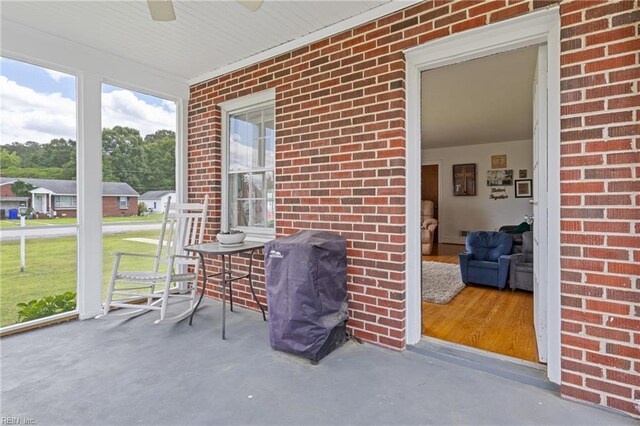 108 Pocahontas St, Franklin, VA 23851 - view of porch