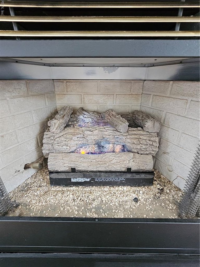 834 Haskins Dr, Suffolk, VA 23434 - detailed view of concrete block wall
