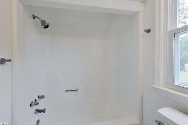 4401 Southampton Arch, Portsmouth, VA 23703 - full bathroom featuring toilet, plenty of natural light, and bathing tub / shower combination
