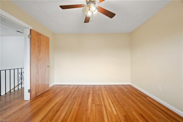 34 Kenwood Dr, Hampton, VA 23666 - unfurnished room with wood finished floors, baseboards, and a ceiling fan