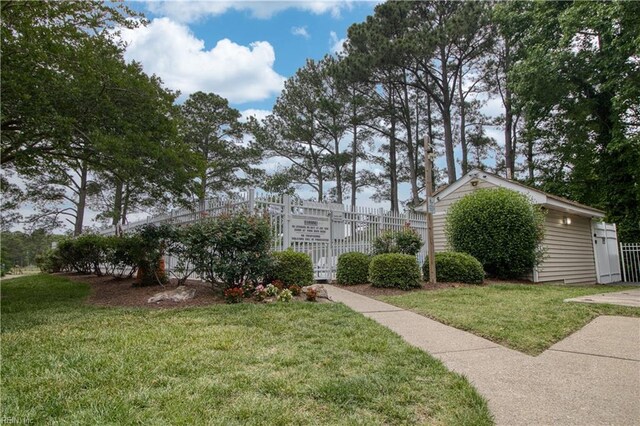 2574 Cove Point Pl, Virginia Beach, VA 23454 - view of front of house with an outdoor structure