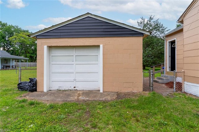 3302 Elliott Ave, Portsmouth, VA 23702 - view of detached garage