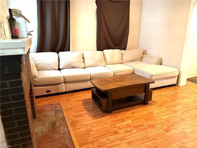 307 W 30th St, Norfolk, VA 23508 - living area with light wood-style flooring