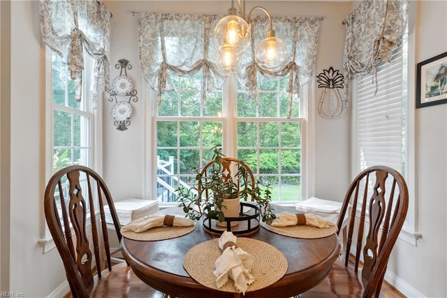 20185 Harbour Rdg, Smithfield, VA 23430 - dining room featuring baseboards