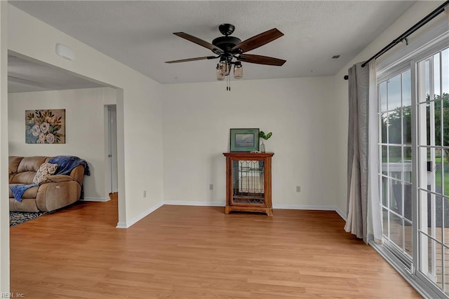 506 Everett Dr, Elizabeth City, NC 27909 - unfurnished room featuring light wood-type flooring, baseboards, and ceiling fan