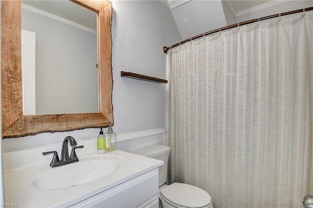 3145 Crestwood Ln, Virginia Beach, VA 23453 - full bathroom featuring toilet, vanity, a shower with curtain, crown molding, and a wainscoted wall