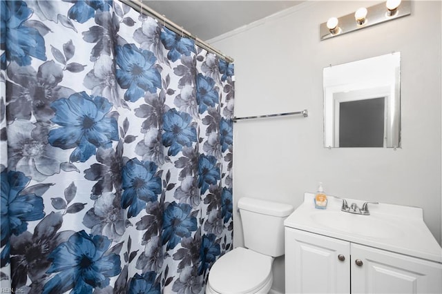 1204 Blythewood Ln, Suffolk, VA 23434 - bathroom featuring vanity, toilet, crown molding, and a shower with shower curtain