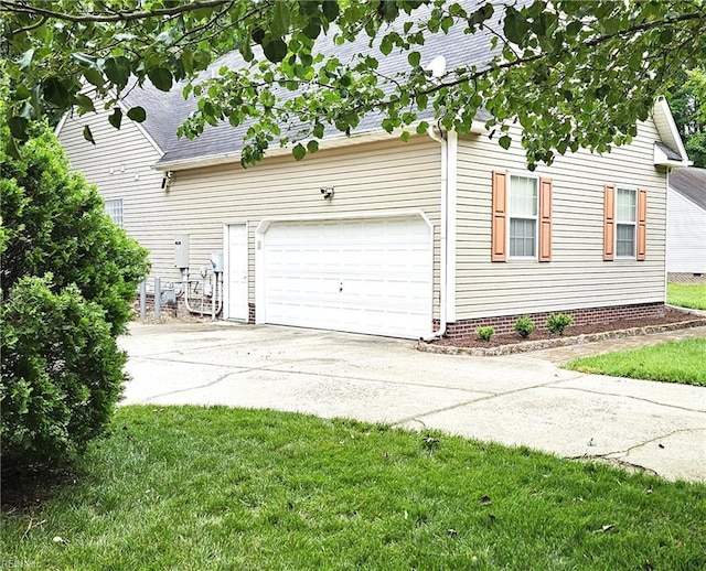 520 Hickory Cres, Smithfield, VA 23430 - view of property exterior with concrete driveway and an attached garage