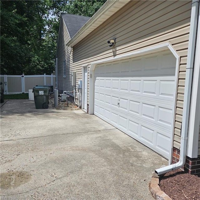 520 Hickory Cres, Smithfield, VA 23430 - garage featuring concrete driveway