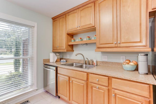20 Hatteras Lndg, Hampton, VA 23669 - kitchen featuring stainless steel dishwasher, a sink, and light brown cabinets
