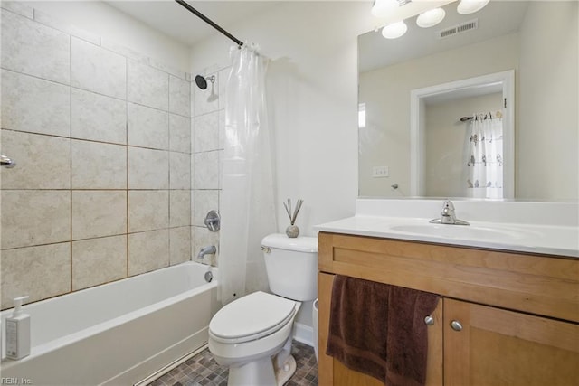 700 Dickens Pl, Chesapeake, VA 23322 - full bathroom with vanity, toilet, and shower / tub combo with curtain
