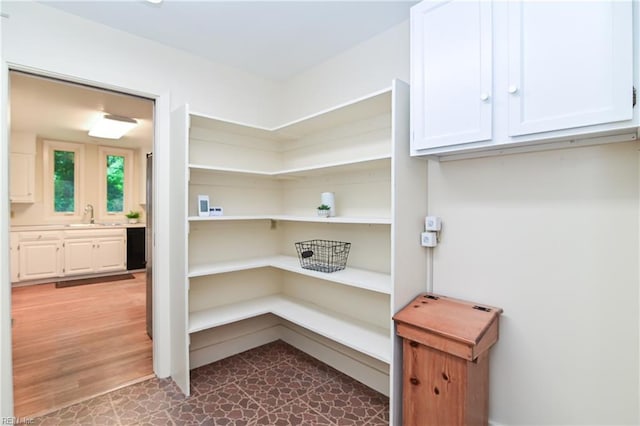 5209 Studeley Ave, Norfolk, VA 23508 - pantry with a sink