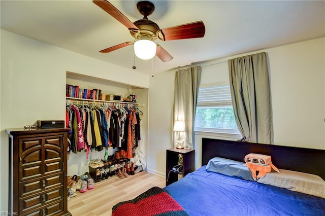 3521 Wayne St, Virginia Beach, VA 23452 - bedroom featuring wood finished floors, a closet, and a ceiling fan
