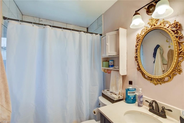 3521 Wayne St, Virginia Beach, VA 23452 - full bathroom featuring toilet, vanity, and curtained shower