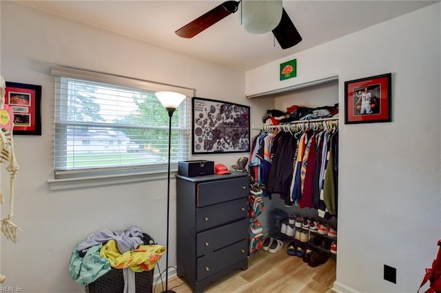 3521 Wayne St, Virginia Beach, VA 23452 - spacious closet with a ceiling fan and light wood-type flooring