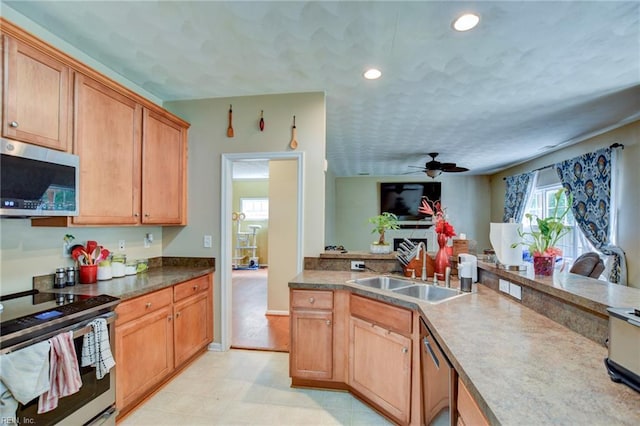 1757 Brigands Way, Virginia Beach, VA 23453 - kitchen with appliances with stainless steel finishes, a sink, ceiling fan, recessed lighting, and light floors