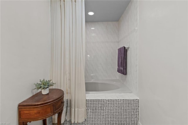 224 Iroquois Rd, Virginia Beach, VA 23462 - full bathroom featuring tiled shower / bath combo