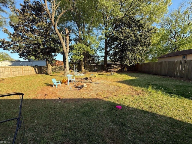 3904 Starboard Rd, Chesapeake, VA 23321 - view of yard