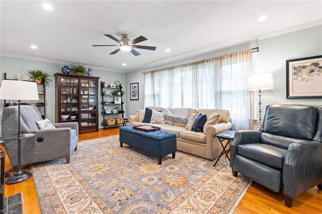 1808 Ashley Dr, Virginia Beach, VA 23454 - living area featuring light wood-type flooring, a ceiling fan, ornamental molding, and recessed lighting