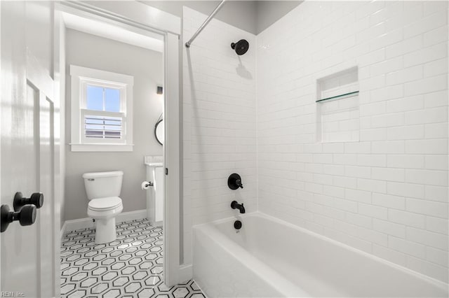 3527 Glencoe Ct, Chesapeake, VA 23322 - full bath featuring toilet, baseboards, shower / bathtub combination, and tile patterned floors
