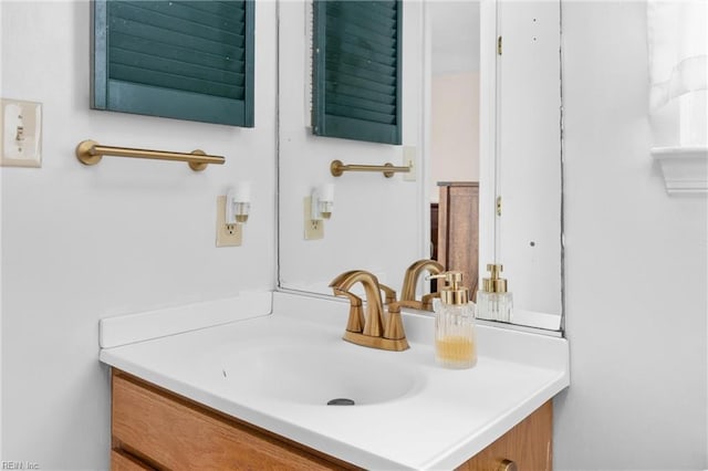 112 Hopemont Ln, Suffolk, VA 23434 - bathroom featuring vanity
