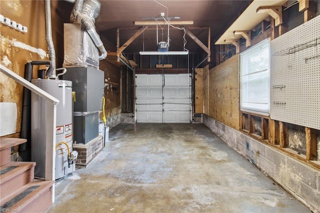 2 Sheralyn Pl, Hampton, VA 23666 - garage with water heater
