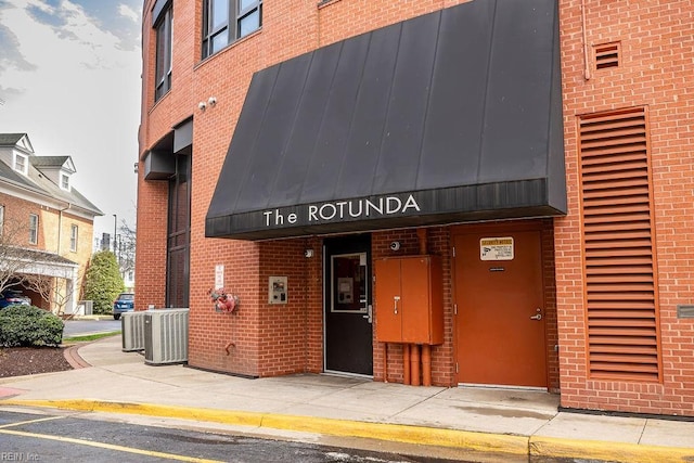 415 Saint Pauls Blvd Unit 309, Norfolk, VA 23510 - view of property with central AC unit