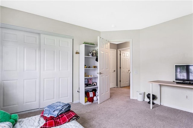 189 Shoal Crk, Williamsburg, VA 23185 - bedroom featuring carpet, a closet, and baseboards