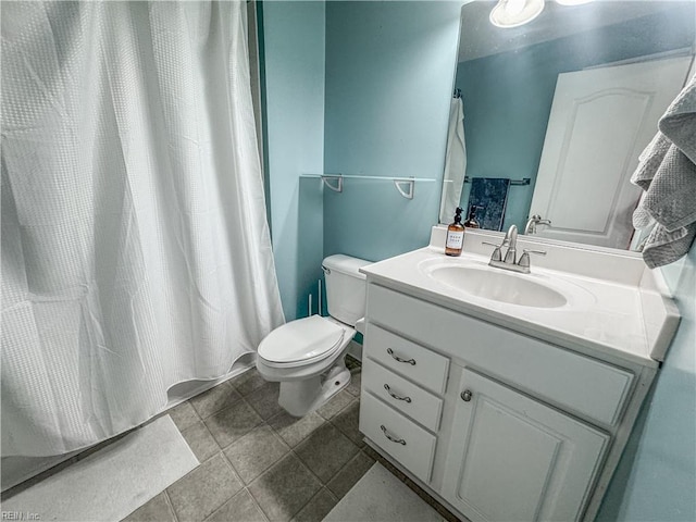 5541 Frog Pond Ln, Virginia Beach, VA 23455 - full bath with toilet, vanity, and curtained shower