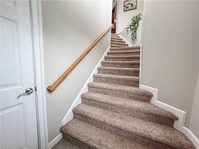 5541 Frog Pond Ln, Virginia Beach, VA 23455 - view of stairs