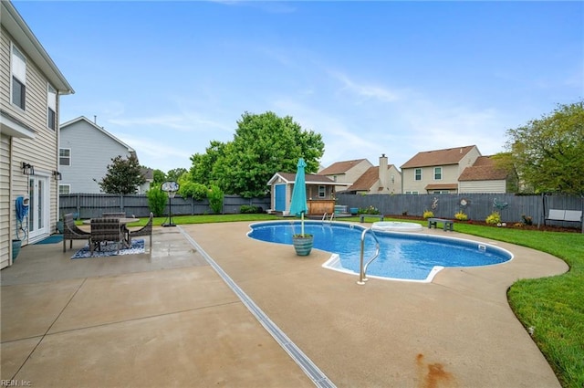 1120 Veranda Way, Chesapeake, VA 23320 - view of pool featuring a patio area, outdoor dining space, and a residential view