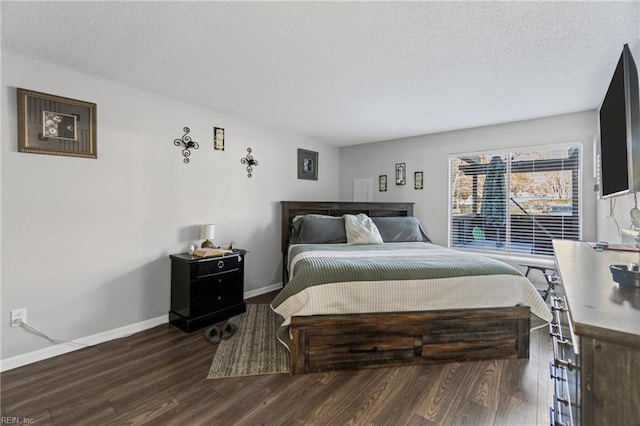 316 Barnstable Quay Quay, Virginia Beach, VA 23452 - bedroom featuring wood finished floors, a textured ceiling, and baseboards