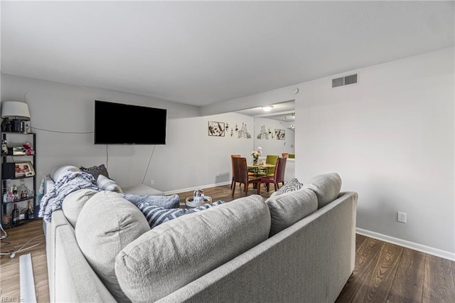 316 Barnstable Quay Quay, Virginia Beach, VA 23452 - living room featuring baseboards and wood finished floors