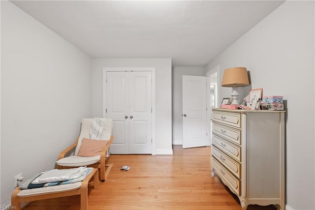 4629 Hermitage Rd, Virginia Beach, VA 23455 - living area featuring light wood-style flooring and baseboards