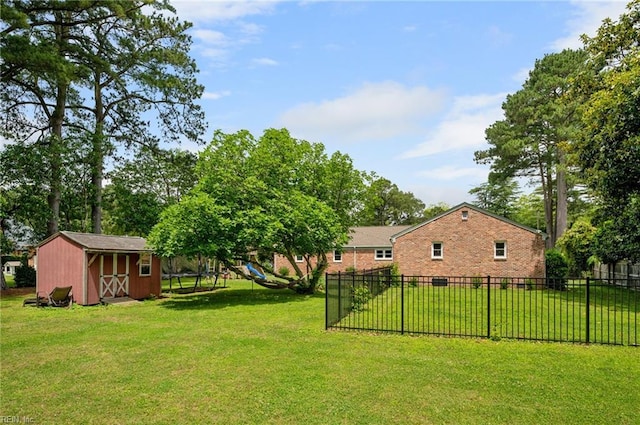 4252 Country Club Cir, Virginia Beach, VA 23455 - view of yard