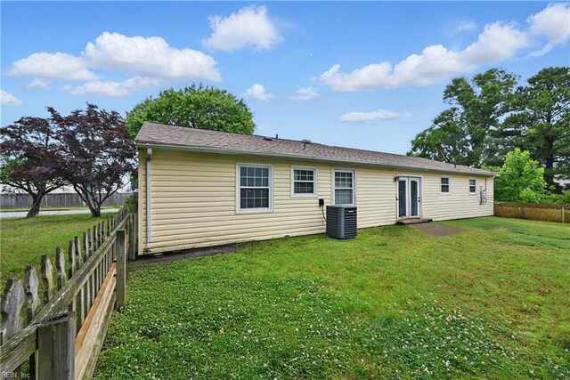 1840 Old Ridge Rd, Virginia Beach, VA 23464 - rear view of property with central air condition unit