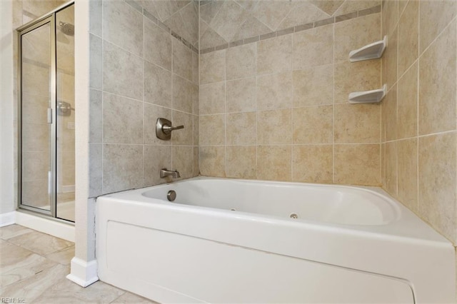 105 Brogden Ct, Hampton, VA 23666 - full bath with a tile shower and a tub