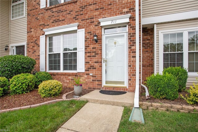 711 Windbrook Cir, Newport News, VA 23606 - doorway to property featuring brick siding