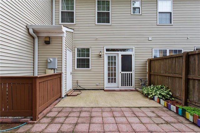 711 Windbrook Cir, Newport News, VA 23606 - view of patio