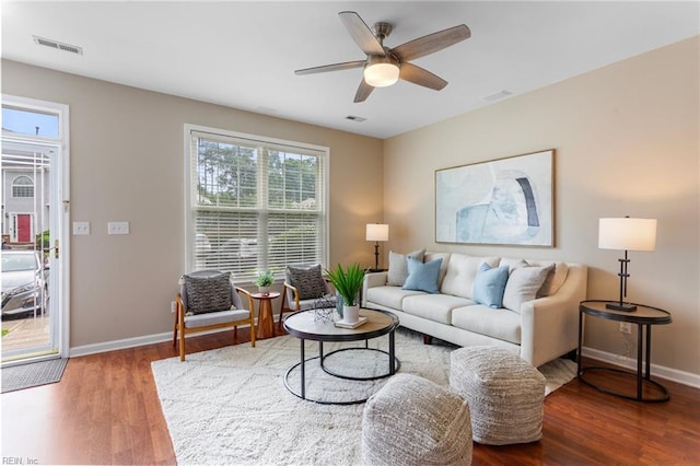 711 Windbrook Cir, Newport News, VA 23606 - living area featuring wood finished floors, baseboards, and ceiling fan