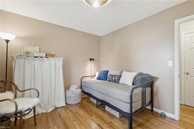 740 Hilda Pine Dr, Chesapeake, VA 23322 - sitting room with wood finished floors and baseboards