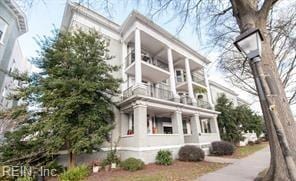 1009 Colonial Ave Unit 4, Norfolk, VA 23507 - view of building exterior