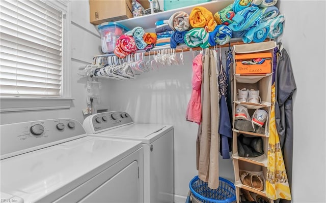 106 Edith Wharton Sq, Newport News, VA 23606 - laundry room featuring washer and clothes dryer