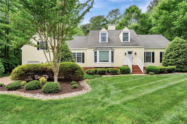 210 John Pott Dr, Williamsburg, VA 23188 - cape cod home featuring a front lawn and roof with shingles