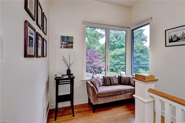 140 Hearthside Ln, Williamsburg, VA 23185 - living area featuring plenty of natural light, light wood-style flooring, and baseboards