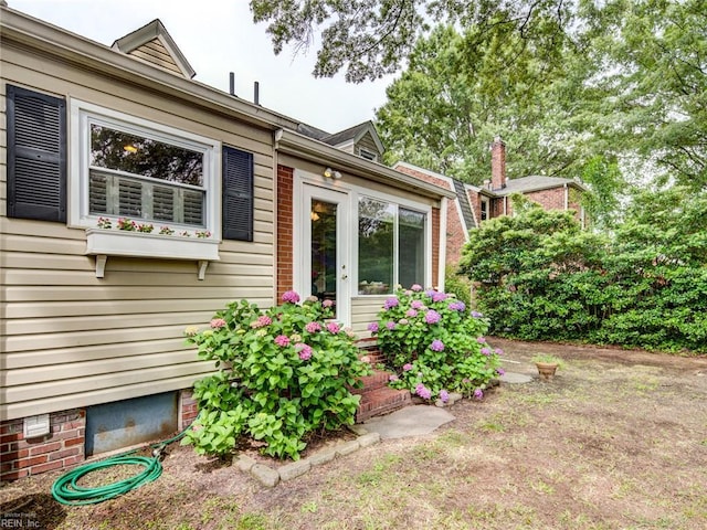 203 Sinclair St, Norfolk, VA 23505 - view of home's exterior featuring crawl space