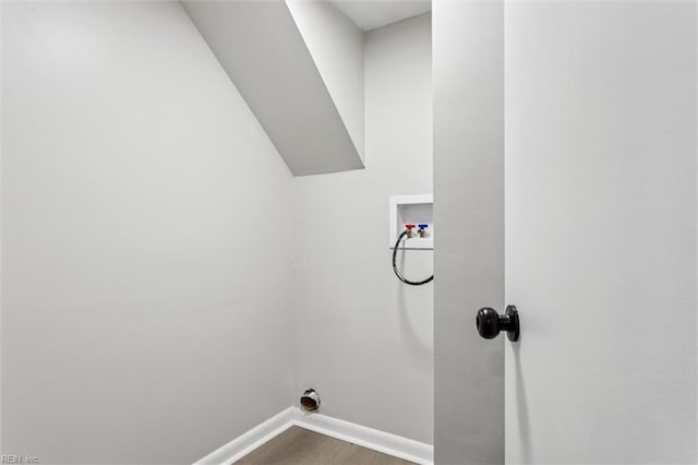 428 Maryle Ct, Newport News, VA 23602 - laundry area featuring hookup for a washing machine, baseboards, and wood finished floors
