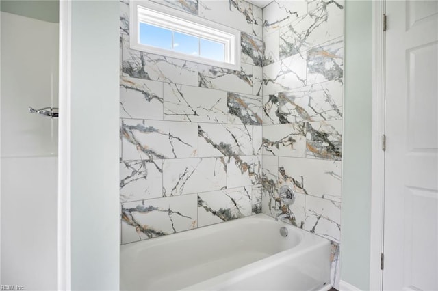 2915 Berkley Ave, Chesapeake, VA 23325 - full bath featuring shower / tub combination