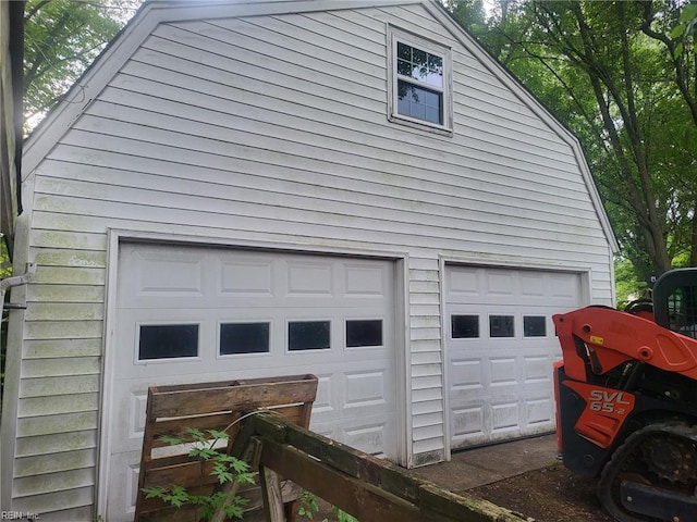 72 Cline Dr, Hampton, VA 23666 - view of garage