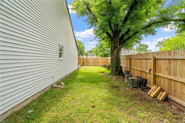 1016 Gauguin Dr, Virginia Beach, VA 23454 - view of yard